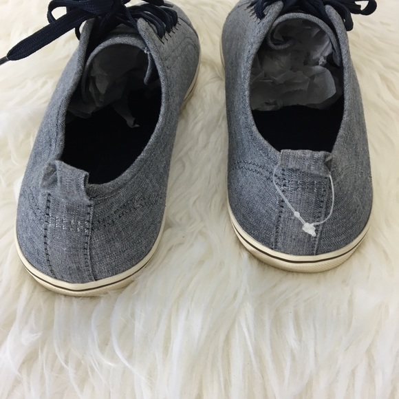 H&M Chambray Denim Lace-up Sneakers NWOT - Picture 2 of 4